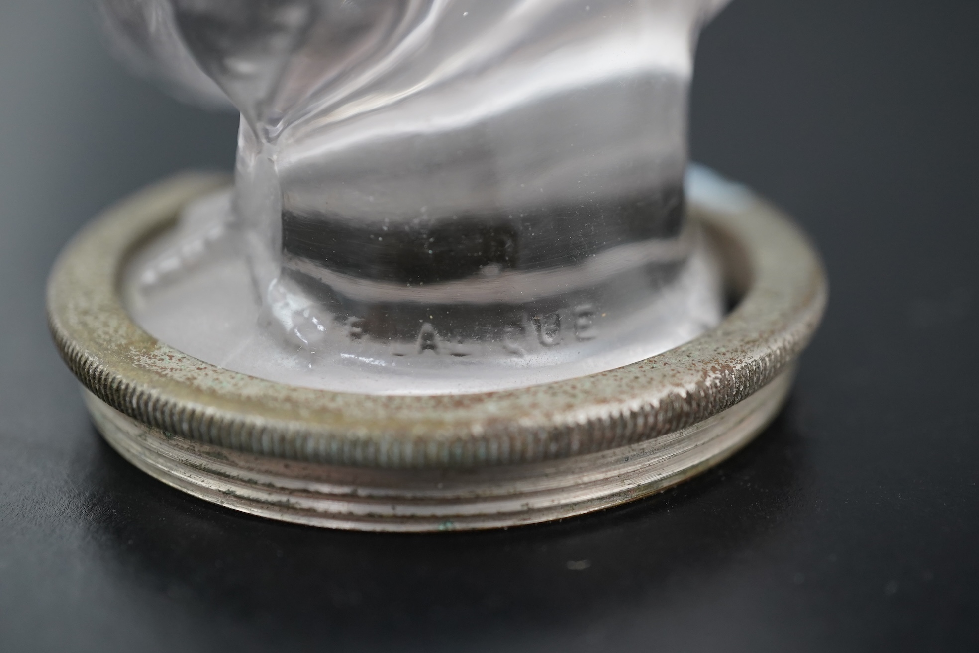 René Lalique: A 'Hirondelle' mascot